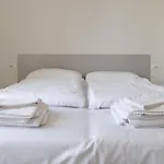 Astoria Πανσιόν