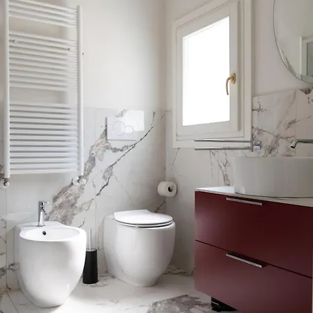 Astoria 3* ראבנה